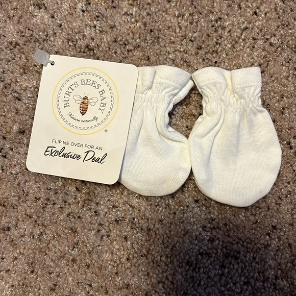 Baby Mittens Bundle - Picture 2 of 4